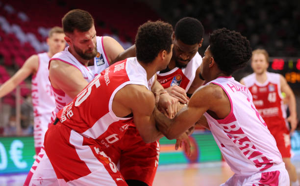 这对中锋如 这对中锋如