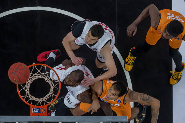 尤其如此 尤其如此