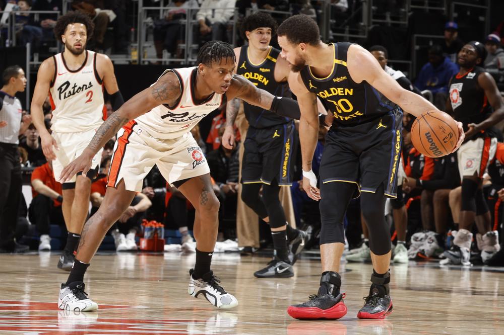 足球比赛中 足球比赛中